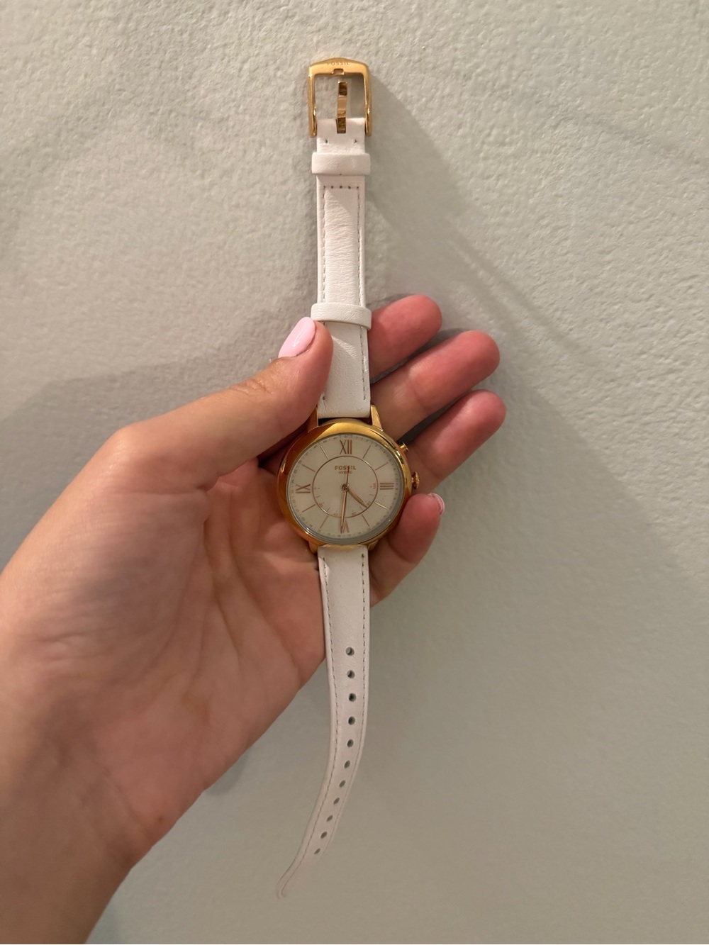 Fossil White Leather Strap Watch with Gold-Tone Case